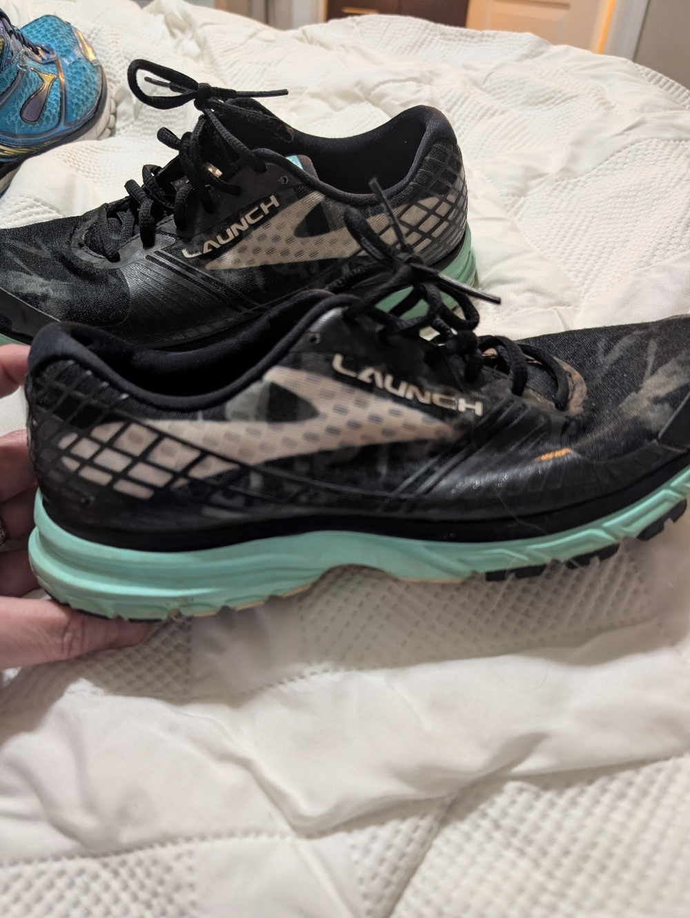 Brooks Black Launch Women's Sz 10 Sneakers